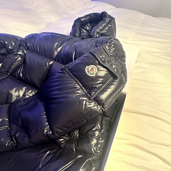 Like new Montclair men jacket size 5 - Picture 3 of 16